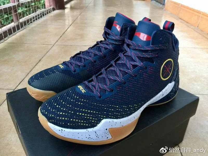 篮球青训营中的体能训练方案有哪些?_1